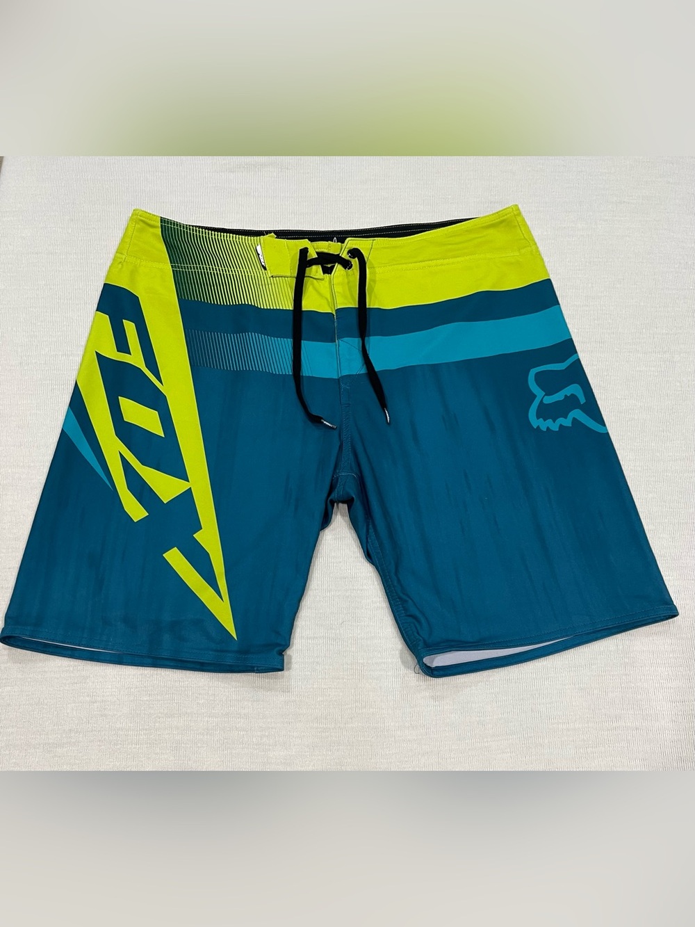 Fox in Collaboration with Bruce Irons Racing Alchemy Boardshorts Size 36